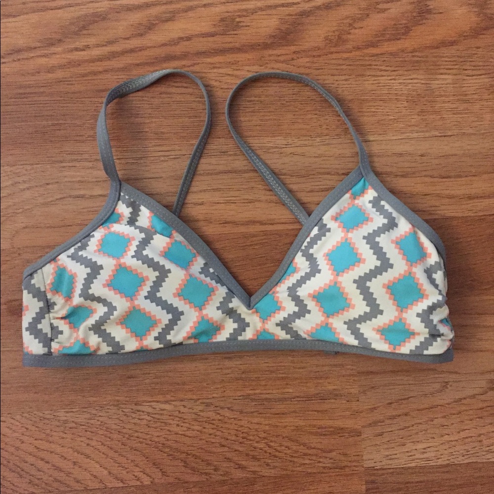 New splendid bralette bikini top size small